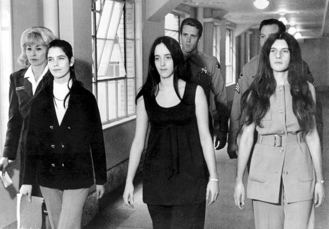 Mansons kvinnor dömdes till livstids fängelse för mord. Fr v Leslie Van Houten, Susan Atkins och Patricia Krenwinkel den 19 november 1970. Leslie Van Houten, Susan Atkins och Patricia Krenwinkel den 19 november 1970.
