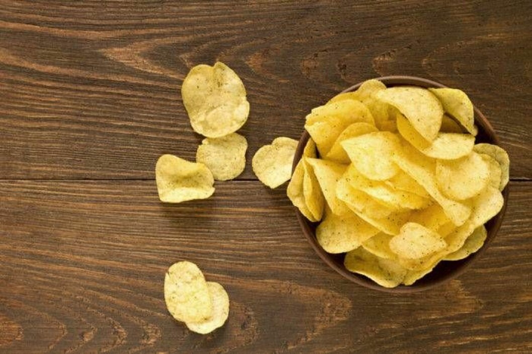 Akrylamid finns i bland annat chips, men också i exempelvis pommes frites, kaffe och bröd. Foto: IBL Bildbyrå Akrylamid finns i bland annat chips.