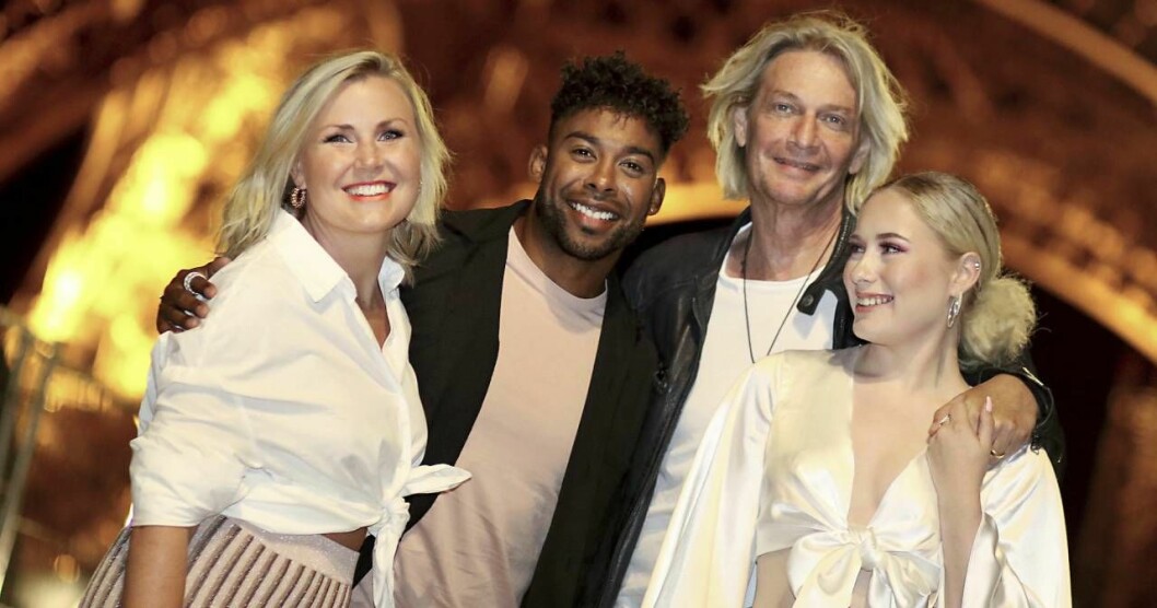I jul showar Tommy Nillson ihop med Elisa Lindström, John Lundvik och Wiktoria. Foto: Kristofer Sandberg I jul showar Tommy Nillson ihop med Elisa Lindström, John Lundvik och Wiktoria.