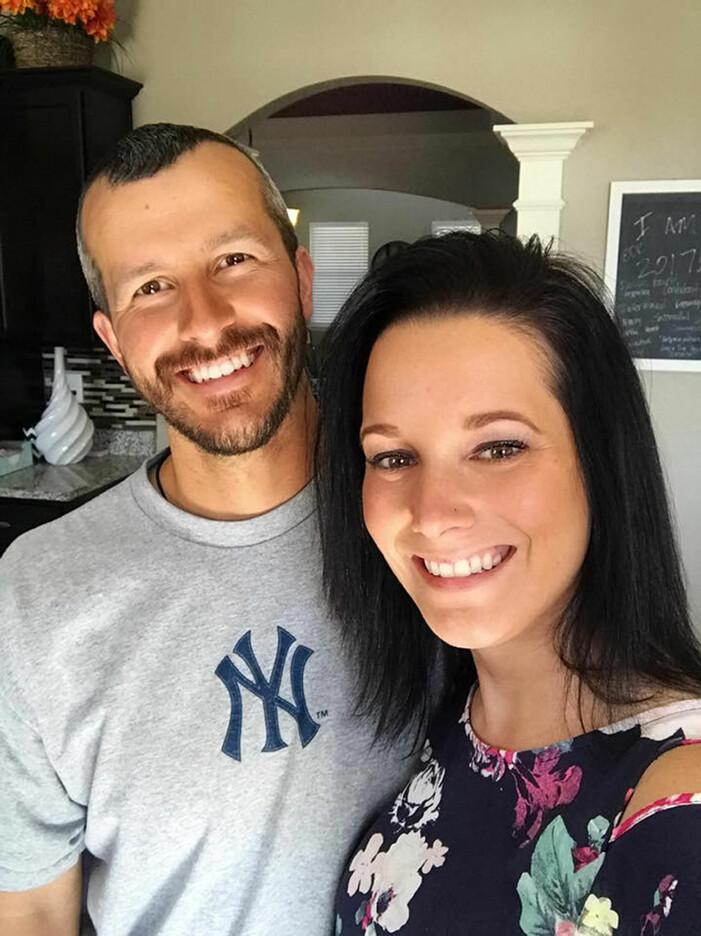Chris och hustrun Shanann visade gärna sin lycka i sociala medier. – De framstod som det perfekta paret, sa en vän. Chris och Shanann Watts la ut perfekta bilder på sociala medier.