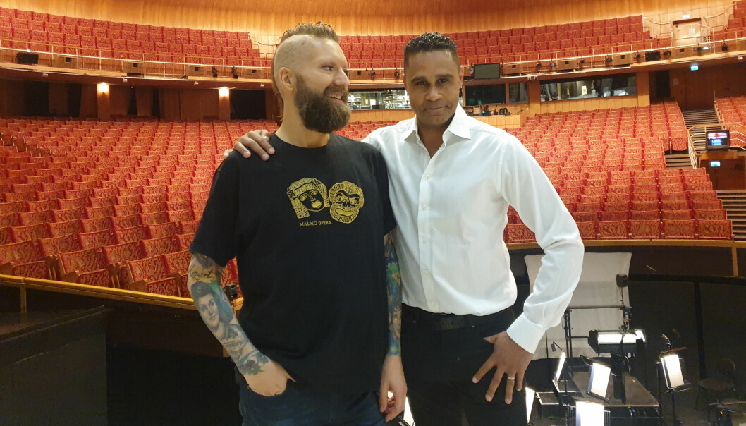 Daniel Nannskog och Rickard Söderberg i Hjälp! Jag ska på opera.