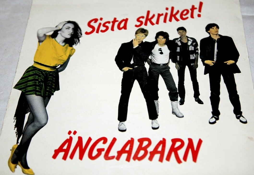 Efter åren med The Chinox var Danne med och startade popbandet Änglabarn. 1981 gav de ut albumet <span class=" italic" data-lab-italic_desktop="italic">Sista skriket</span>. Skivomslaget till Änglabarns Sista skriket.
