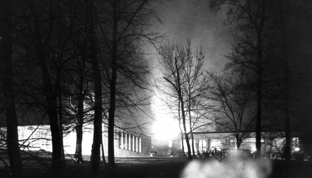 För att få ut "kamrater" ur västtyska fängelser angrep terroristerna västtyska ambassaden i Stockholm 1975. Dramat på västtyska ambassaden i Stockholm