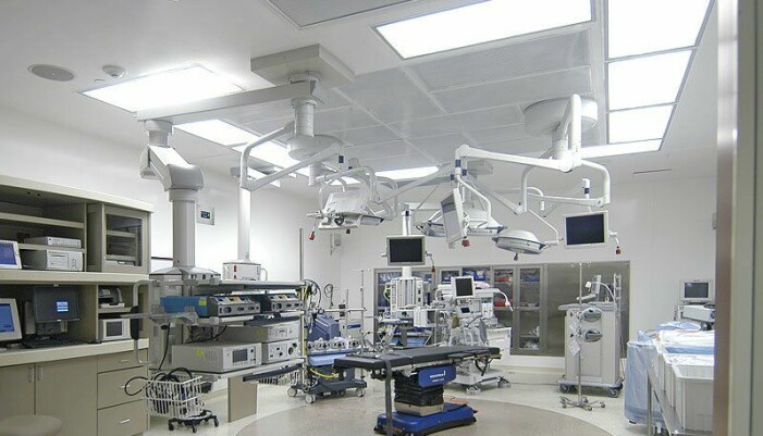 2011 la Christopgher Duntsh ut bilder från sin arbetsplats på Facebook. Texas Neurosurgical Institute. Texas Neurosurgical Institute