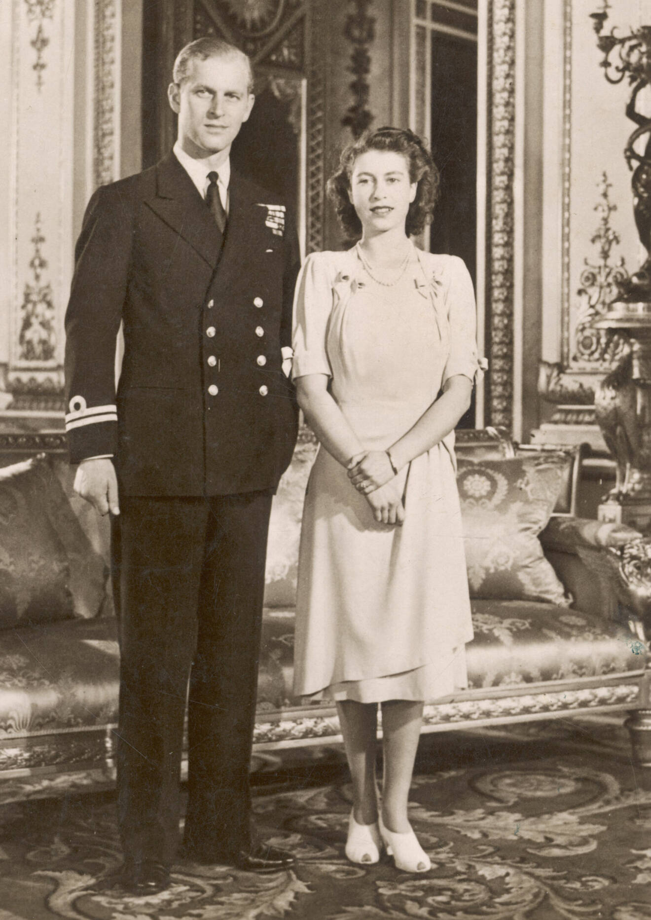 Den blivande drottning Elizabeth II tillsammans med sin blivande man prins Philip 1947.