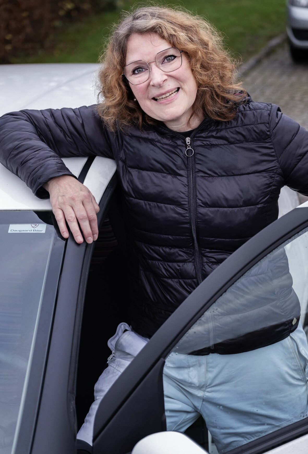 Nu kan Katja enkelt hälsa på barn och väninnor som bor långt bort. Med körkort kan Katja Kjærgaard från Danmark nu hälsa på sin dotter och sina väninnor.