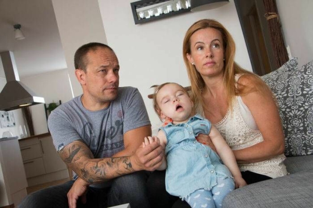 Eleonora Aldin tillsammans med pappa Rickard Lundqvist och mamma Emma Aldin. Bild: Helena Sjögren Eleonora Aldin tillsammans med pappa Rickard Lundqvist och mamma Emma Aldin.