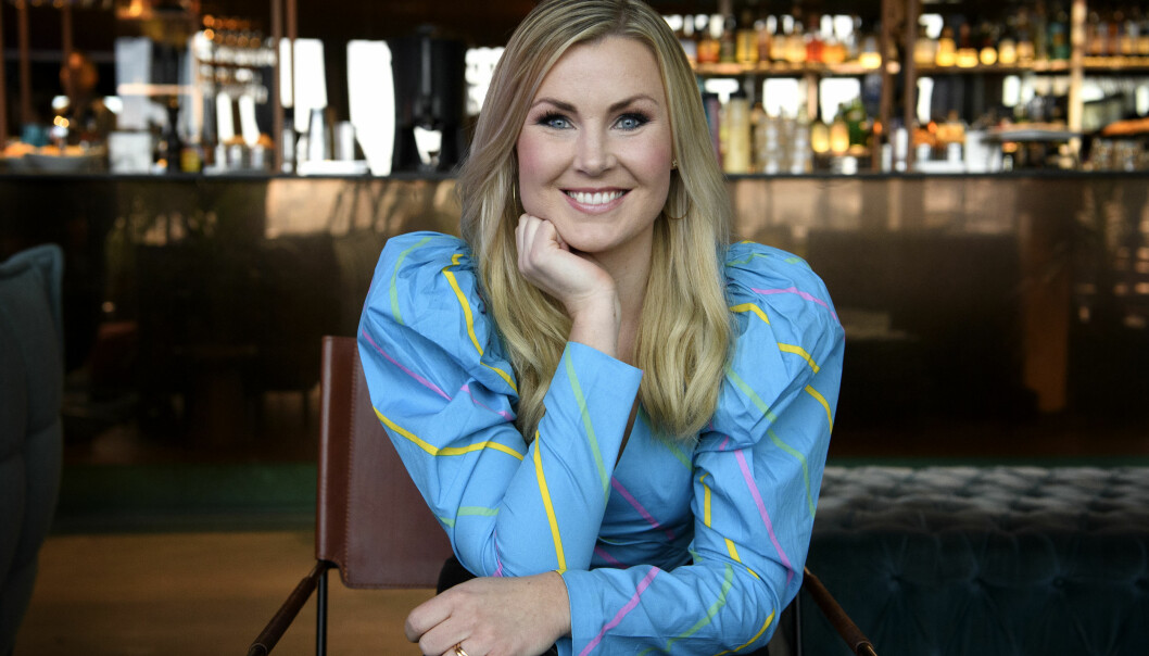 Elisa Lindström. Elisa Lindström i blå tröja.