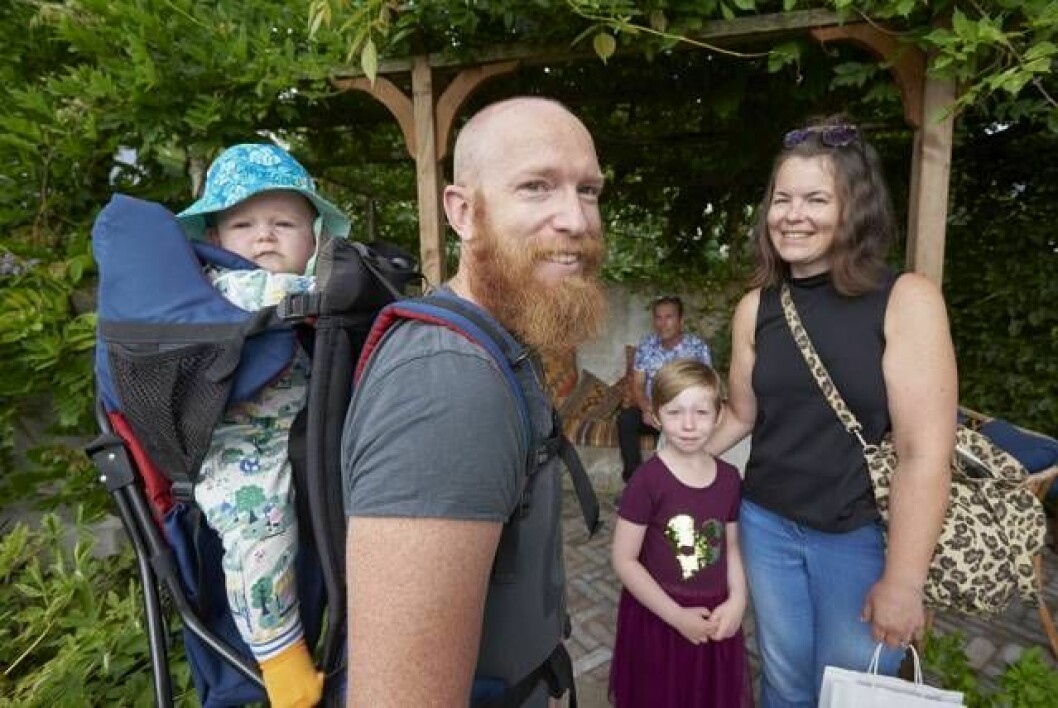 Joakim och Cecilia Ragnarsson, med barnen Ylva och Lovis.