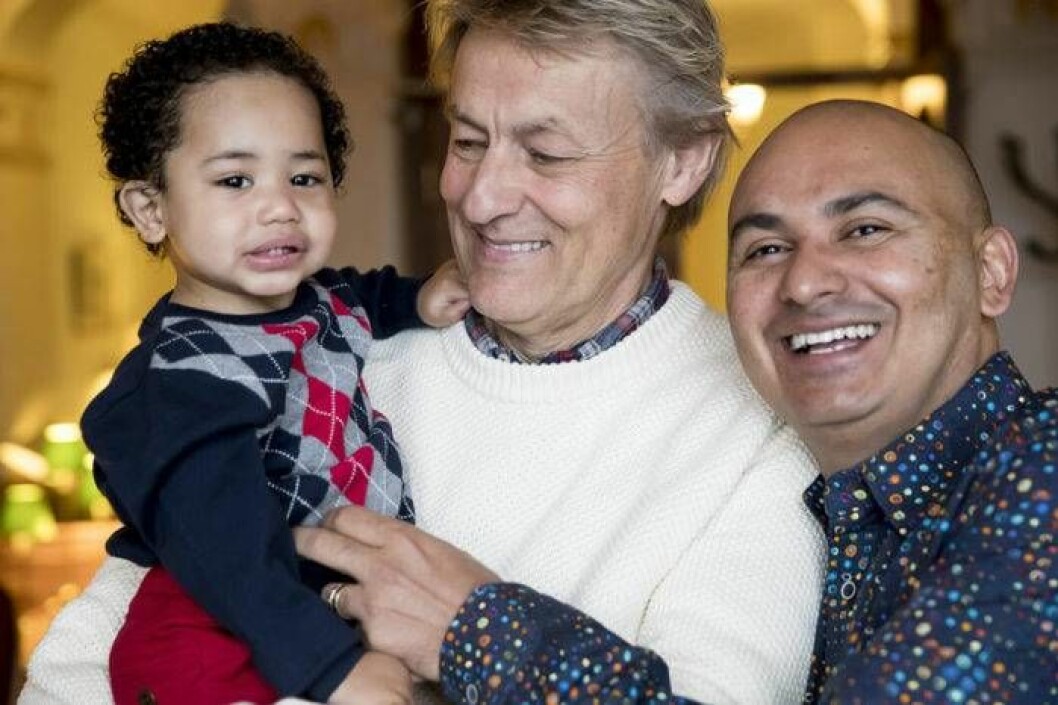 Konstnären Lars Lerin tillsammans med sin man Manoel ”Junior” Marques och sonen Rafael. Foto: Aftonbladet/IBL Bildbyrå Lars Lerin tillsammans med sin man Manoel "Junior" Marques och sonen Rafael