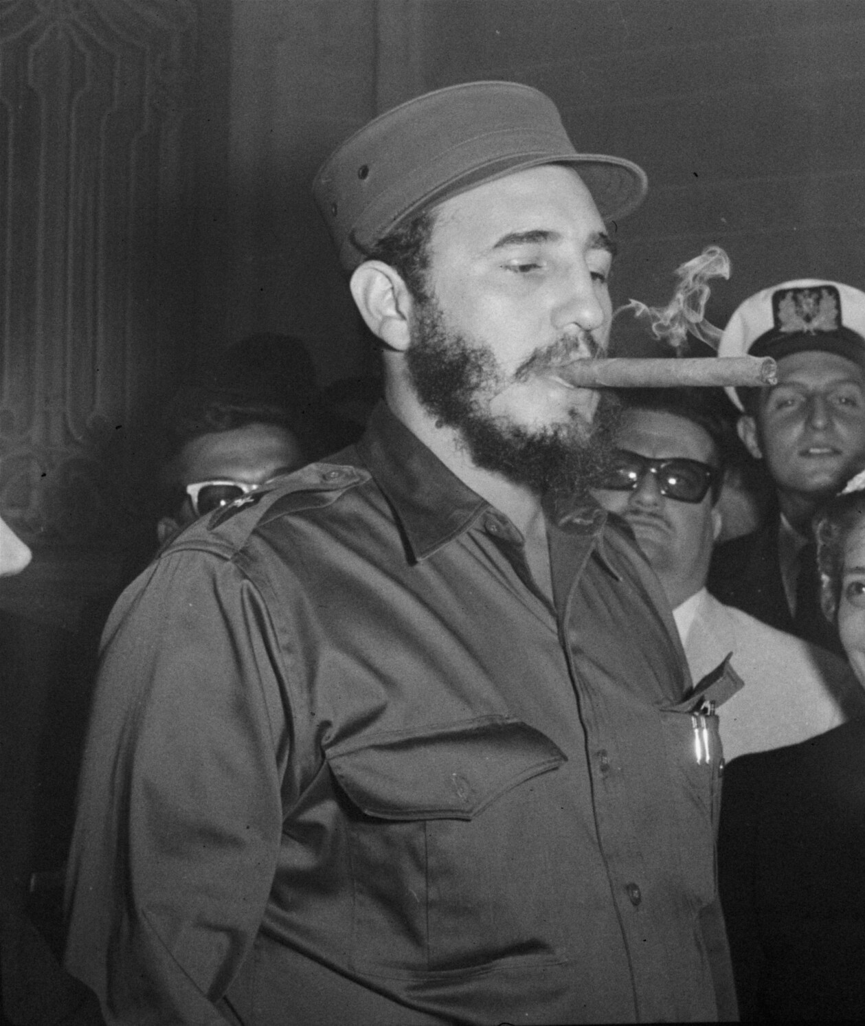 Fidel Castro styrde Kuba från 1959 fram till 2008. En lång tid under alla omständigheter. Särkilt med tanke på hur många mordförsök han utsattes för. Fidel Castro