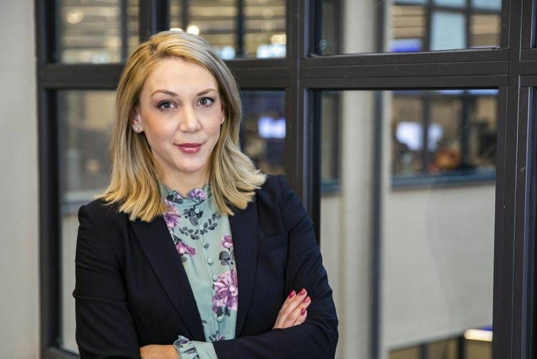 Sparekonomen Frida Bratt tycker att kvinnor är en underskattad målgrupp, det är nämligen bättre på att riskbalansera sitt sparande än män. Foto: Nordnet bank Frida Bratt