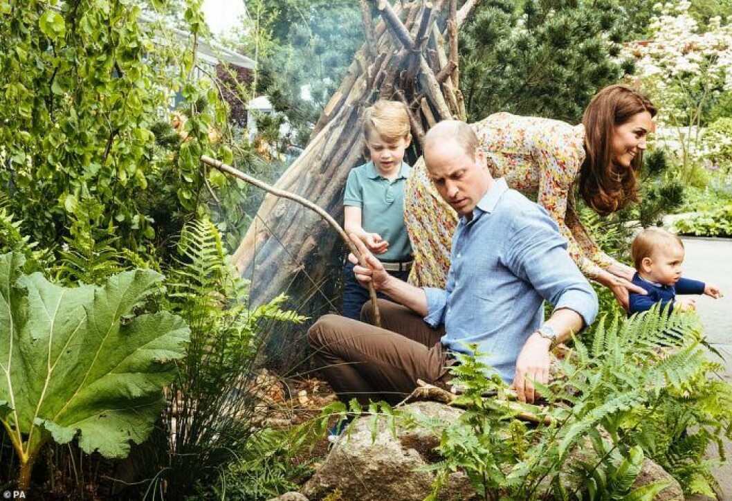 Kate och familjen på Chelsea Flower Show. Kate och familjen på Chelsea Flower Show.
