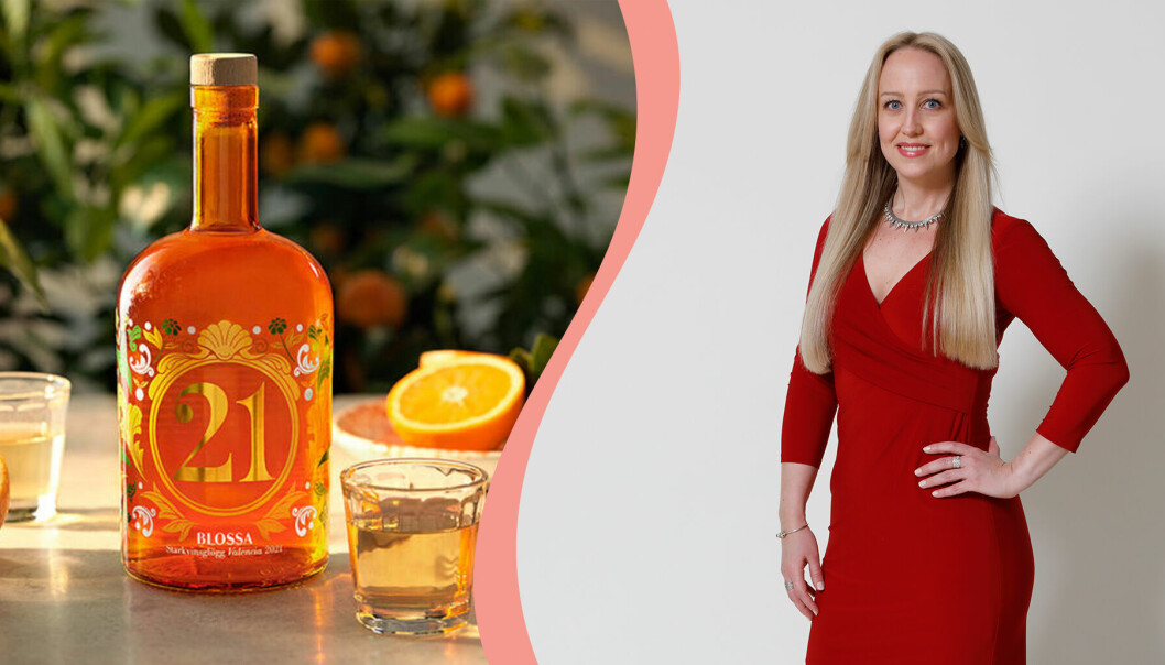 Till vänster Blossas glögg 2021 som heter Valencia med smak av apelsin och klassiska julkryddor, till höger Rosie Söderlund, redaktör på recept.se.
