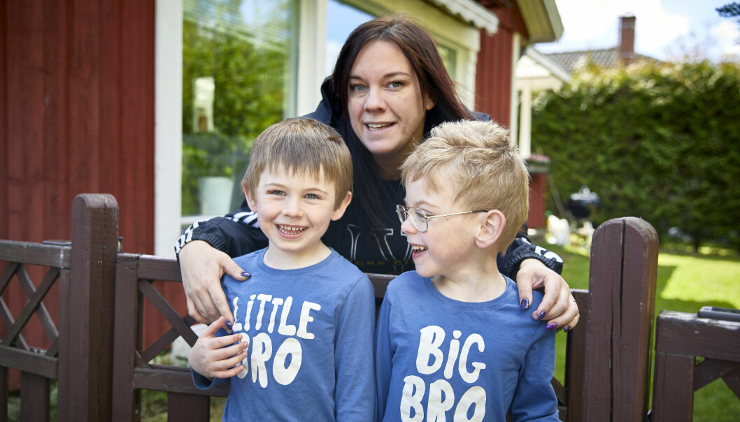 Lillebror Gunnar, storebror Dante och mamma Anna. Pia Nordlander Gunnar och Dante med mamma Anna.