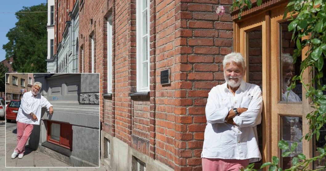 Familjen Andersson bodde först på Hantverkaregatan – sex personer i en liten tvåa. ”Här nere i källaren satt jag vid fönstret och lekte skola”, minns Hasse. Foto: Gugge Zelander Hasse Andersson på Hantverksgatan i Malmö