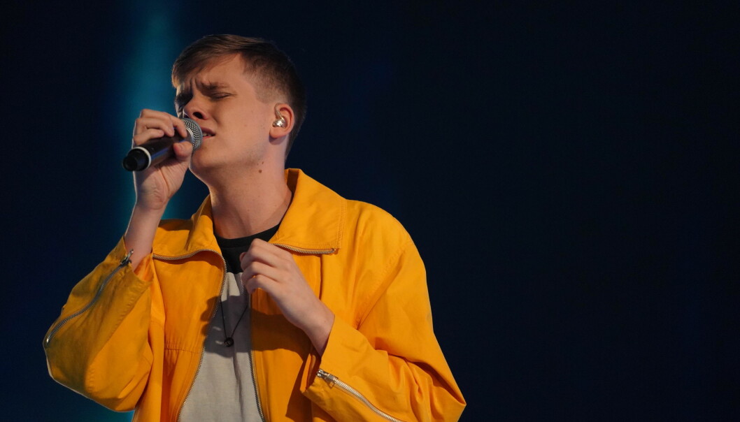 Herman Silow sjunger under kvalveckan i Idol 2020.