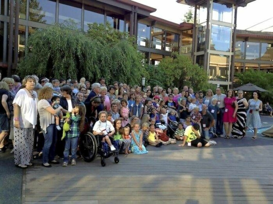 På Costello- konferensen i USA fick familjen träffa både vuxna och barn med samma syndrom som Hillevi. Foto: Privat På Costello- konferensen i USA fick familjen träffa både vuxna och barn med samma syndrom som Hillevi.