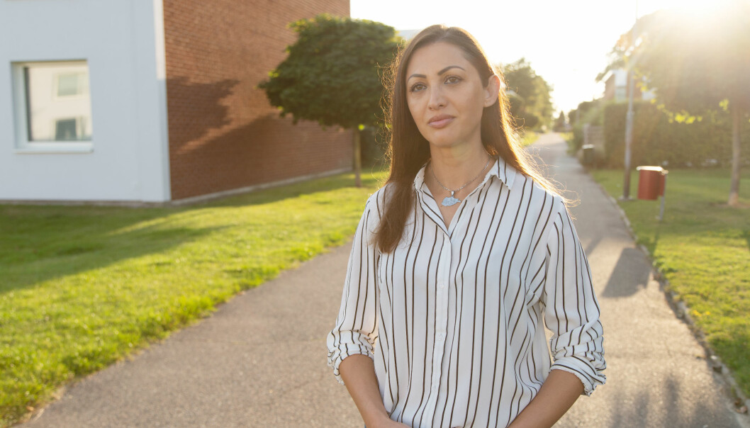 Humaira Ahmadzai Tahir utanför sitt hus i Staffanstorp.