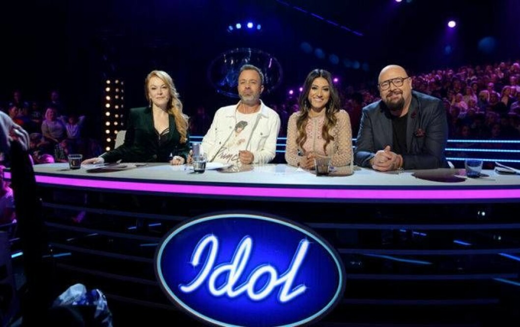 Kishti Tomita, Alexander Kronlund, Nikki Amini och Anders Bagge i <em>Idoljuryn</em>. Foto: Jimmy Wixtröm/Aftonbladet/IBL Bildbyrå Kishti Tomita, Alexander Kronlund, Nikki Amini och Anders Bagge i Idoljuryn i TV4.
