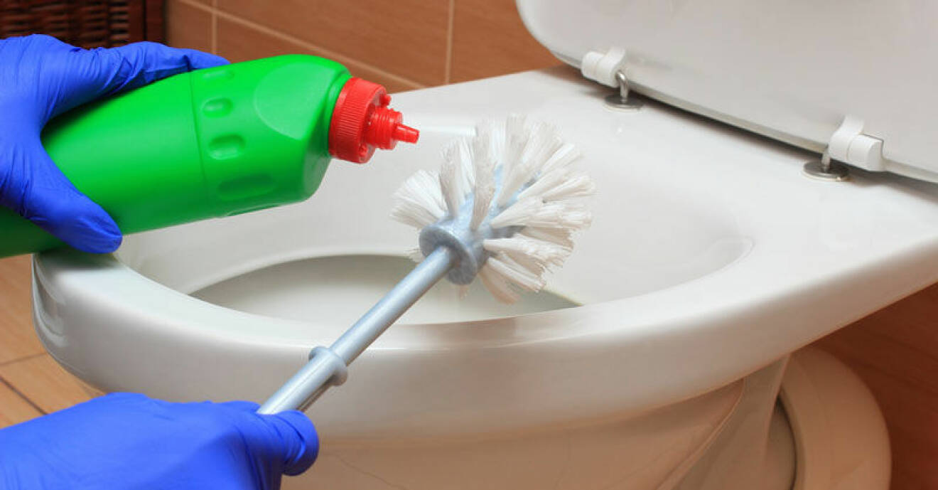 Här är fem platser man glömmer städa på badrummet.