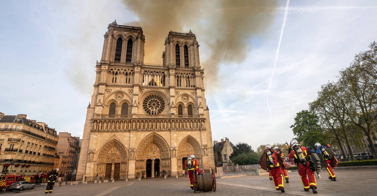 Brand i franska Notre-dame
