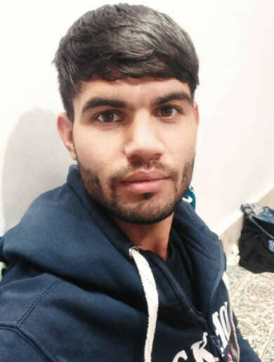 Sha var bara 14 år när han tvingades lämna sitt hemland. I dag har han hunnit fylla 20. Foto: Privat Sha Mohammadi längtar tillbaka till Sverige efter att ha utvisats till Afghanistan 2018.