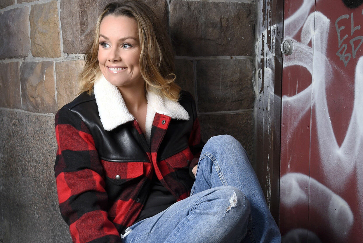 ”Om jag inte hade träffat terapeuten hade jag inte klarat mig ur den här tuffa tiden”, säger Linda Bengtzing. Foto: Karin Törnblom Linda Bengzing berättar om livet och sitt deltagande i Melodifestivalen.