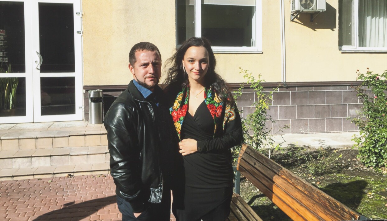 Nadja med sin kusin Dimitri. Foto: Privat Nadja med sin kusin Dimitri.