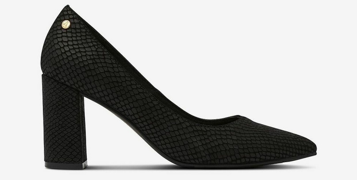 Svarta snake-präglade pumps med spetsig tå, från Agnes Cecilia, Ellos
