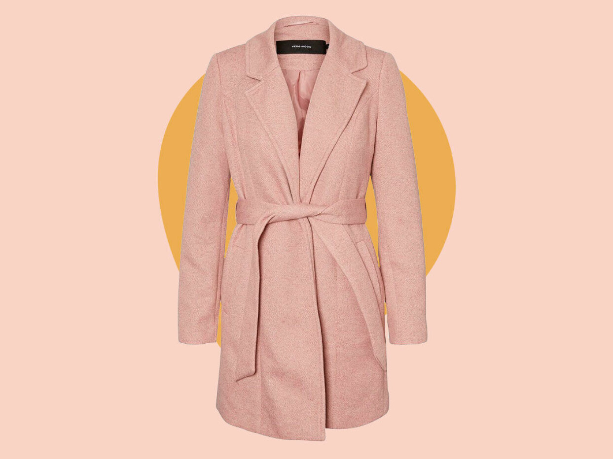 Rosa trenchcoat från Vero Moda.