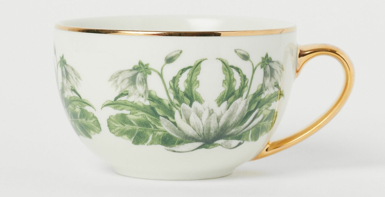 Mugg med guldkant och växtmönster, från H&M Home