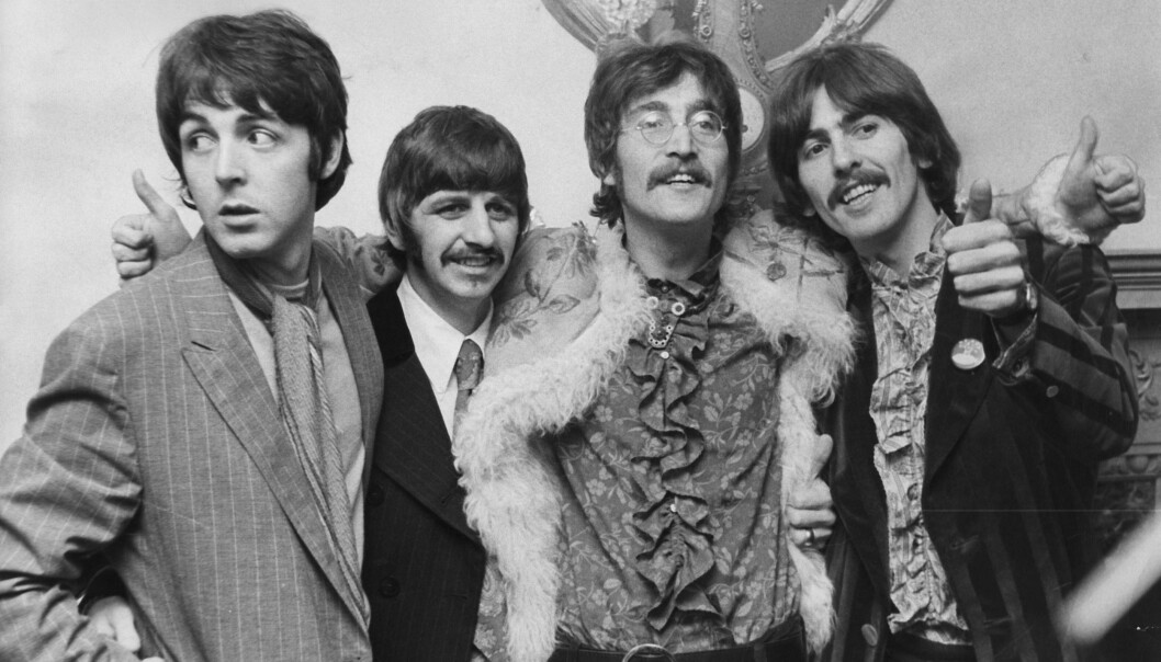 1970 var sagan om Beatles över. Foto: TT Beatles-medlemmarna Paul, Ringo, John och George tätt tillsammans.