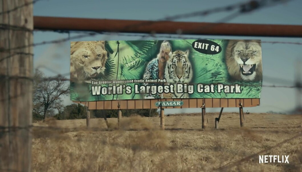 Drömmen blev verklighet i Oklahoma. Joe Exotic blev synonym med parken och djuren. Foto: TT Vägskylt som visar vägen till Joe Exotics djurpark.
