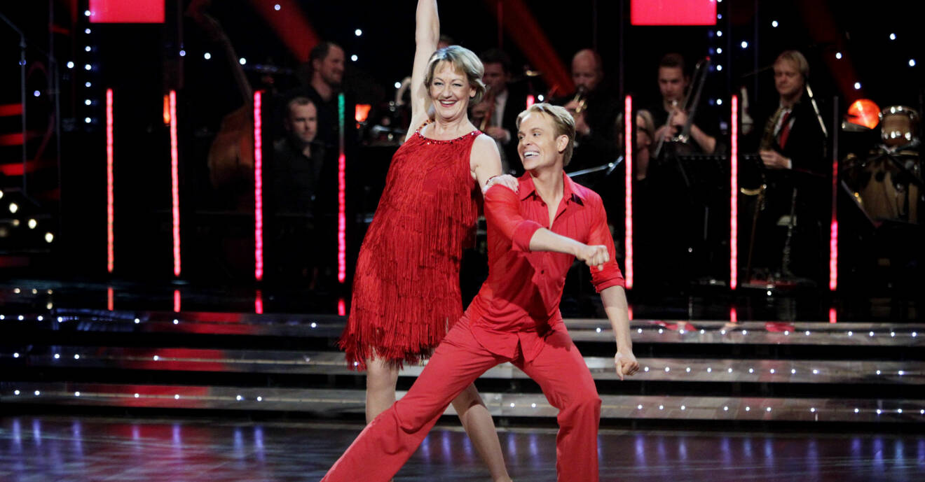 Gudrun Schyman och dansaren Björn Törnblom i tv-programmet Let's Dance.