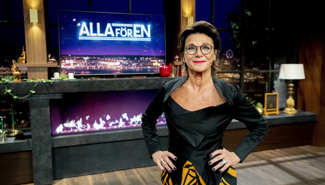 Katrin Sundberg har bland annat varit programledare för <i>Alla för en</i> på SVT. Foto: SVT Katrin Sundberg som programledare för Alla för en på SVT.