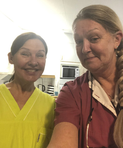 Första dagen på jobbet! Anna-Lena Brundin tillsammans med kollegan Ingela. Foto: Privat