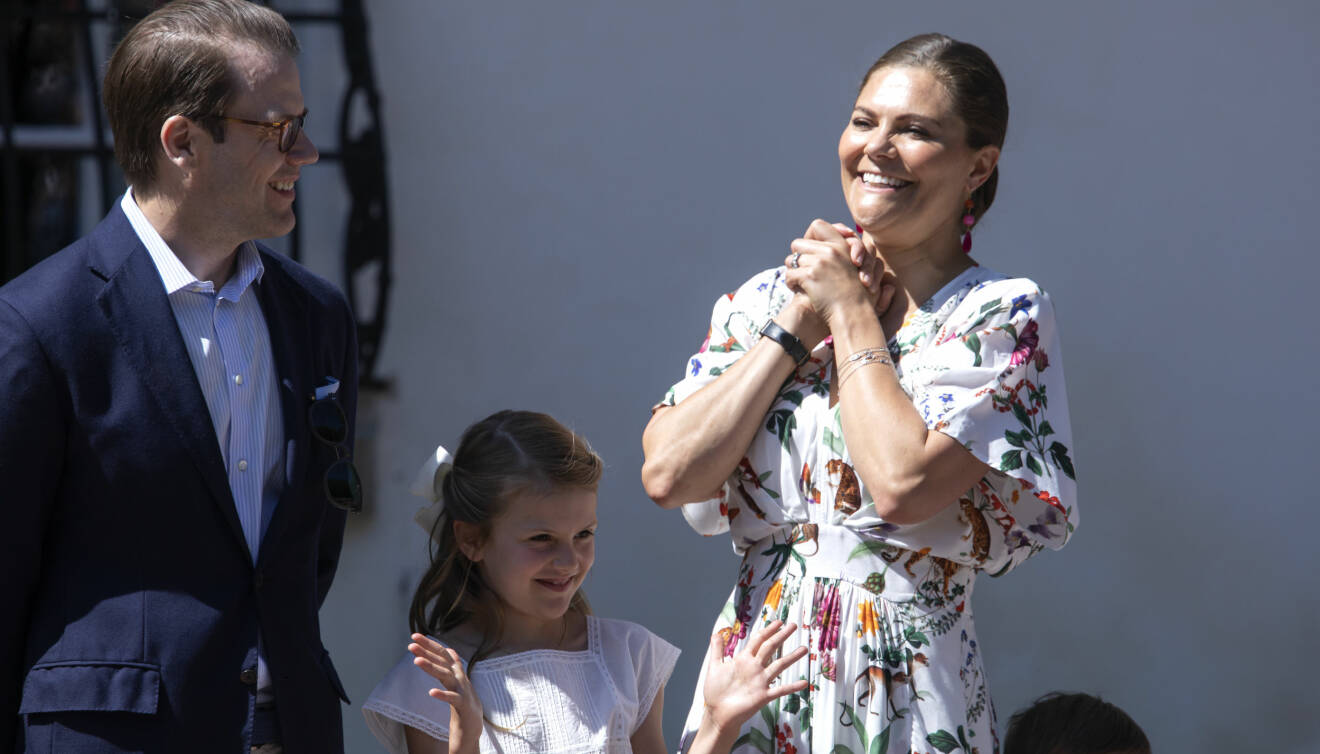 Victoria, Daniel och Estelle vid kronprinsessans födelsedag den 14 juli 2019.