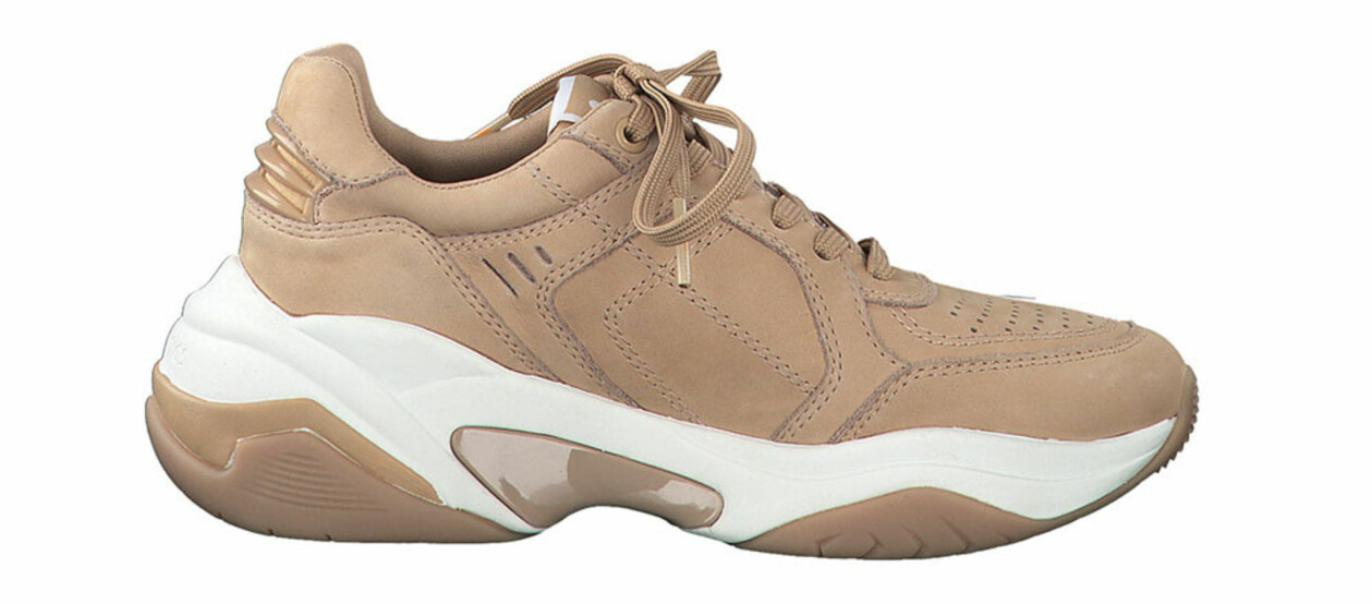 Beige och vita sneakers från Tamaris
