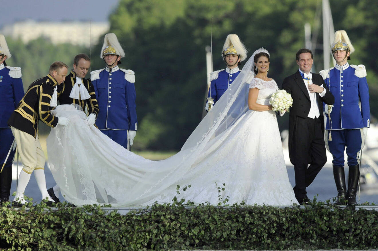Prinsessan Madeleines brudklänning skapad av Valentino från bröllopet med Chris O'neill.