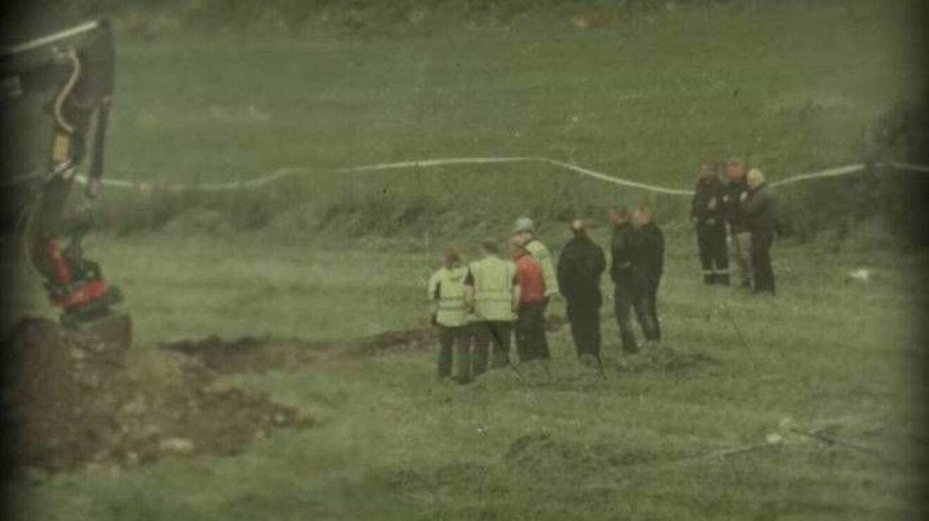Utgrävning på plats där man hittade en kropp.