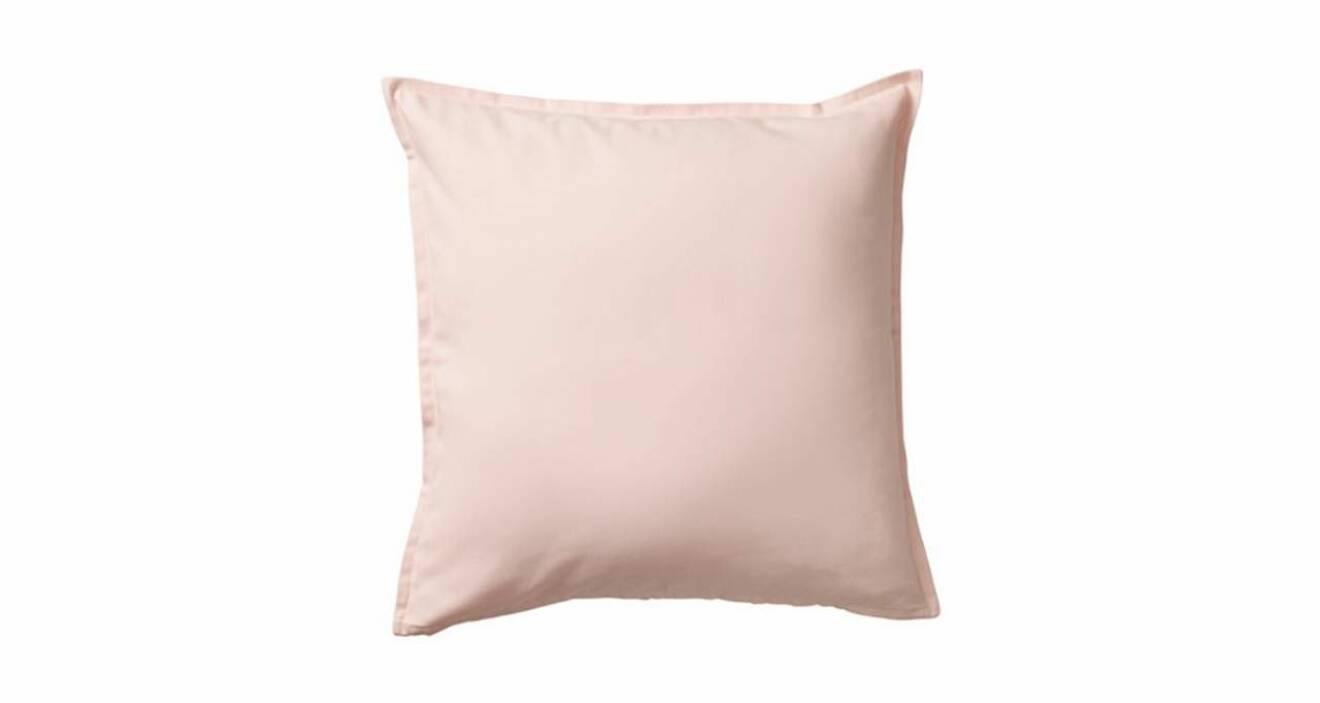 Gurli är bildat av det persiska namnet för ros – och namnet på Ikeas kudde.
