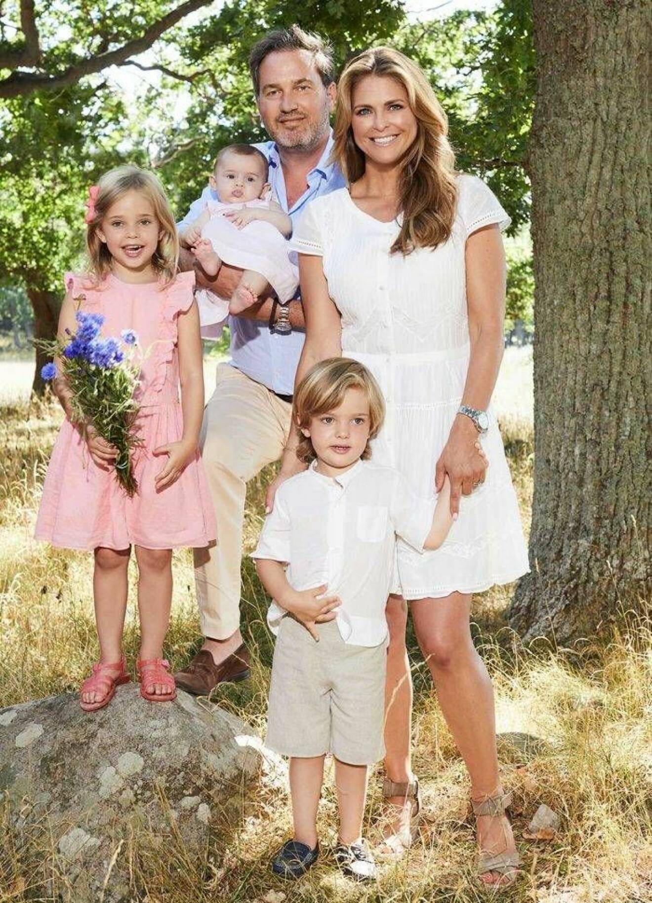 Prinsessan Madeleine, hennes man Chris och deras barn.