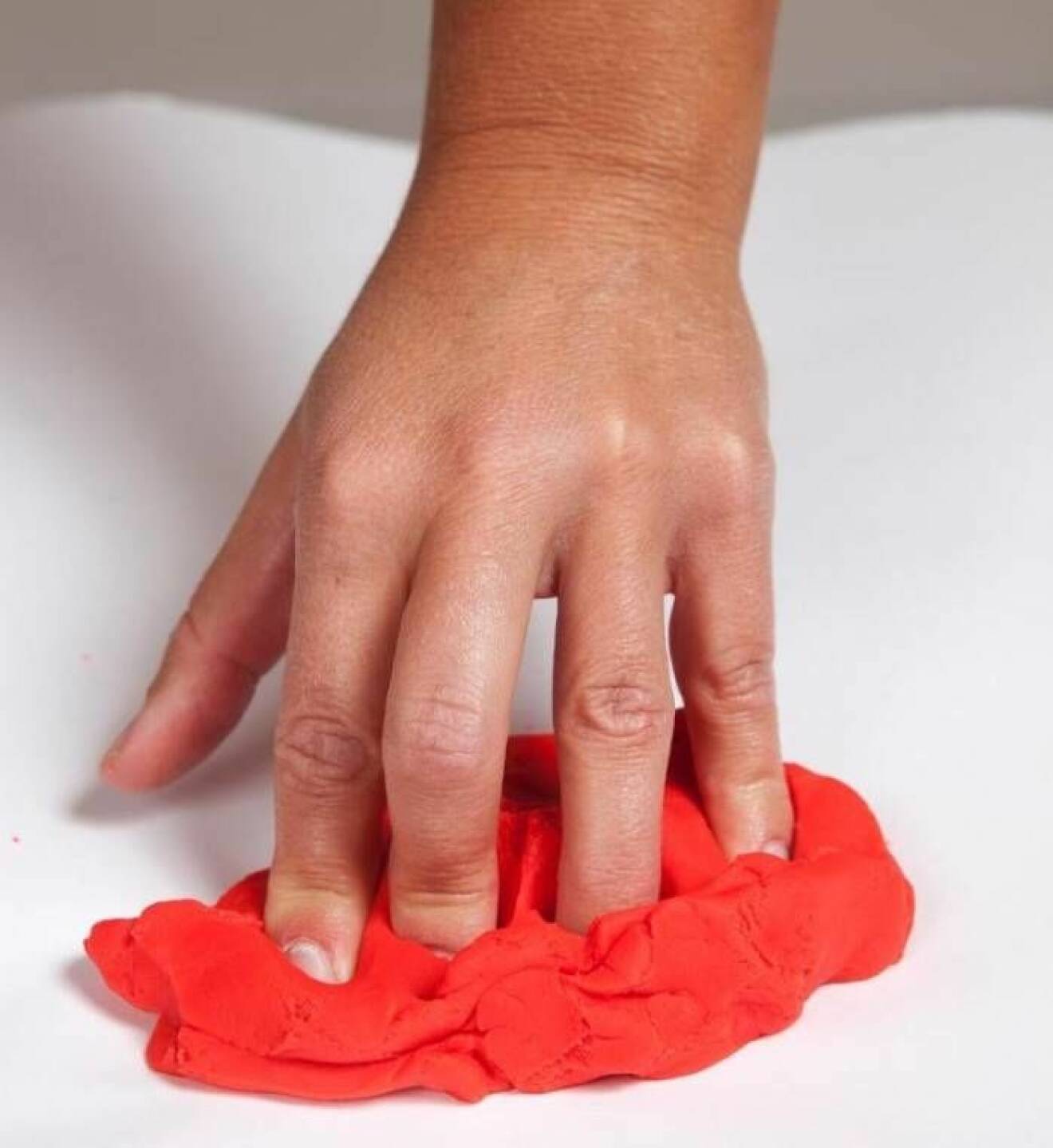 Fingergympa med Play Doh-lera