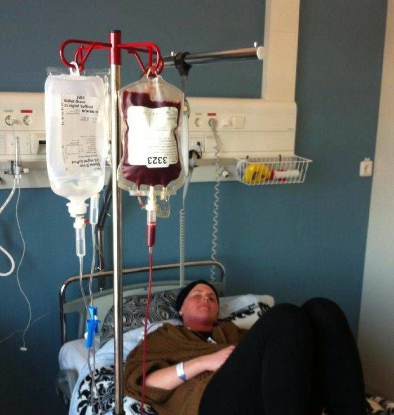 Kristin på sjukhuset under sin stamcellstransplantation.
