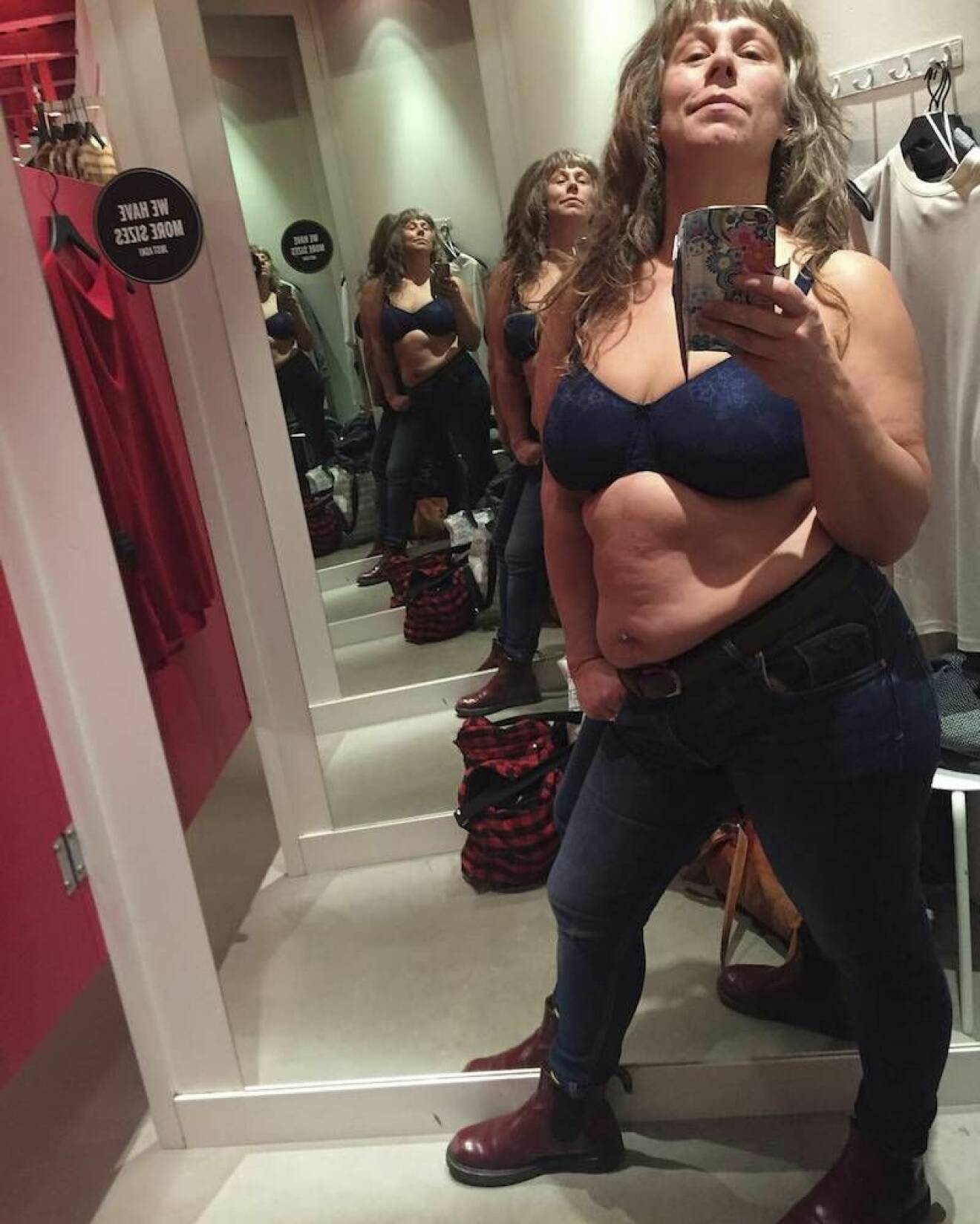 Stina Wollter sprider sin kroppsaktivism via Instagram.