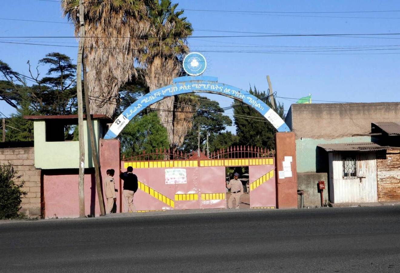 Porten till fängelset Kality i Addis Abeba, Etiopien.