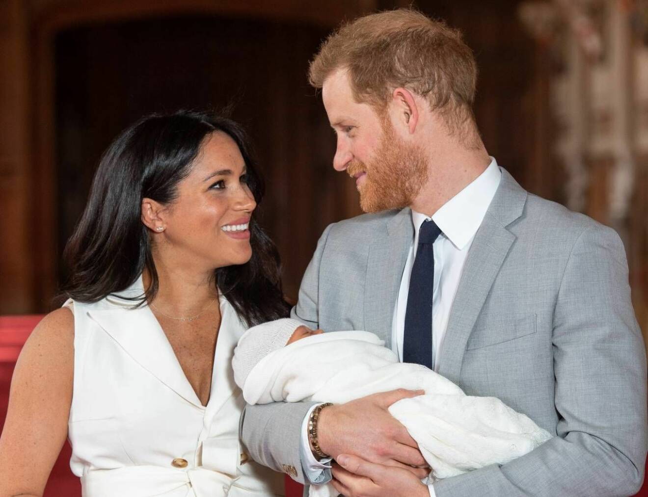 Prins Harry och Meghan Markle visade upp sin lille Archie för omvärlden och hyllades av flera anledningar.