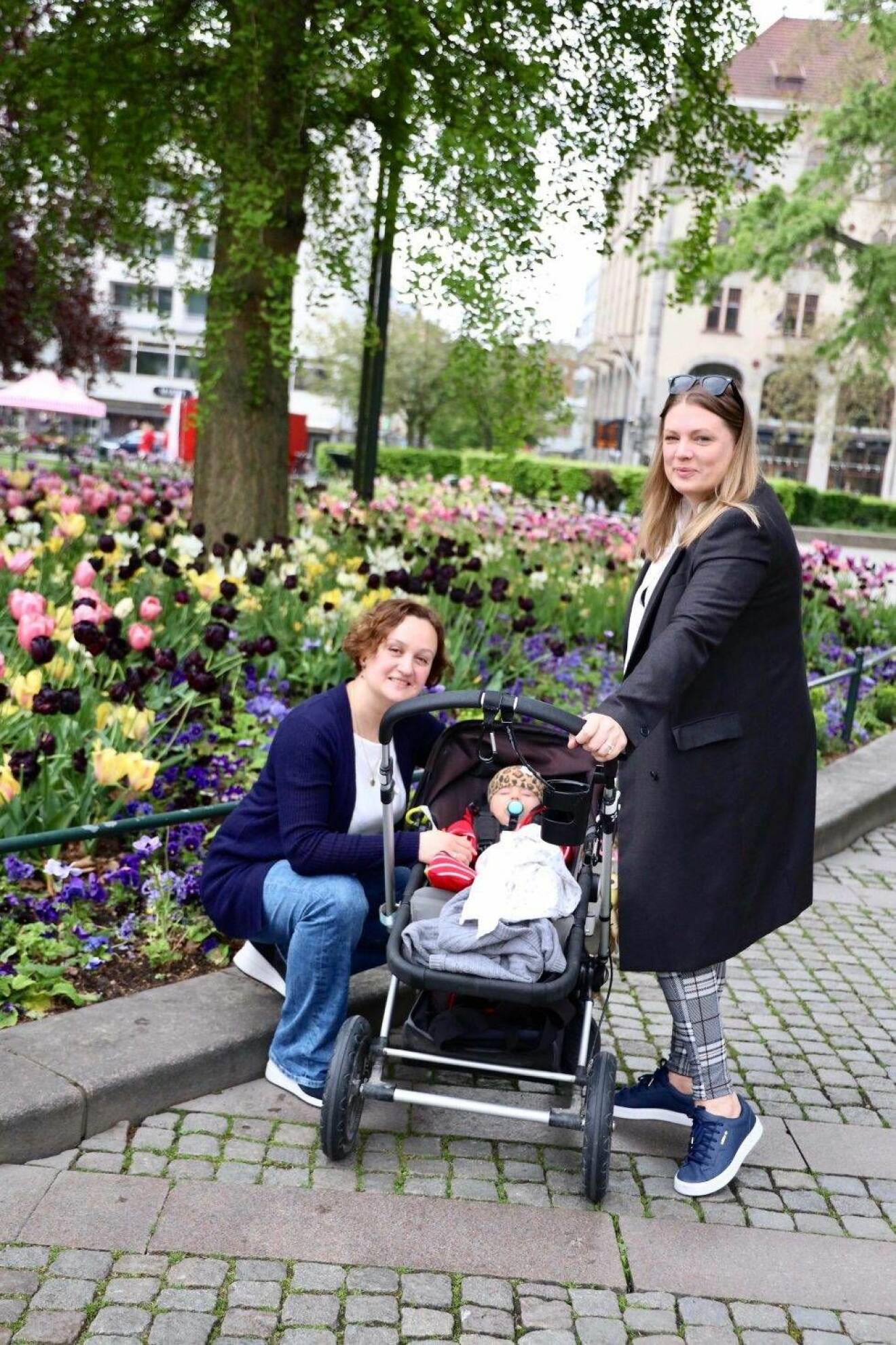 Olga Zaytzeff tillsammans med Cilla Holm och hennes dotter Liv.