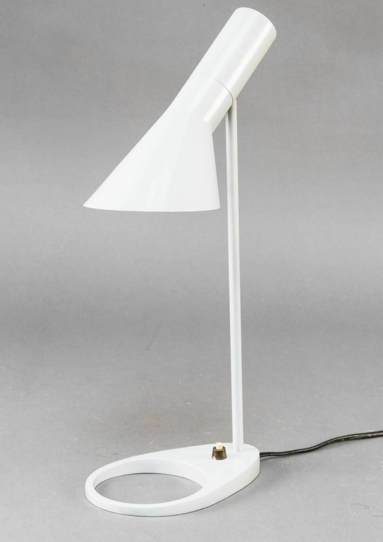 Aj-lampa av Arne Jacobsen